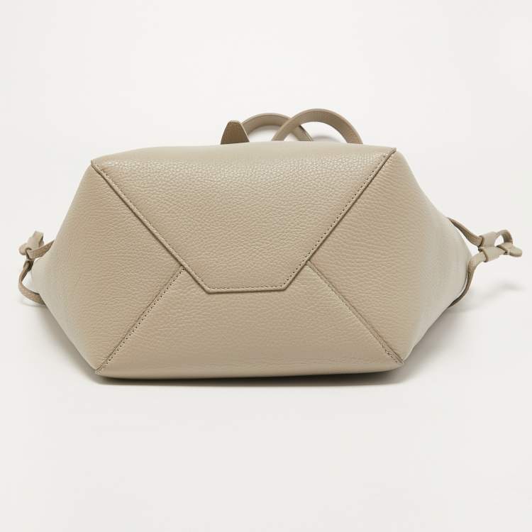 Pre Owned Furla Grey Leather Net M Tote