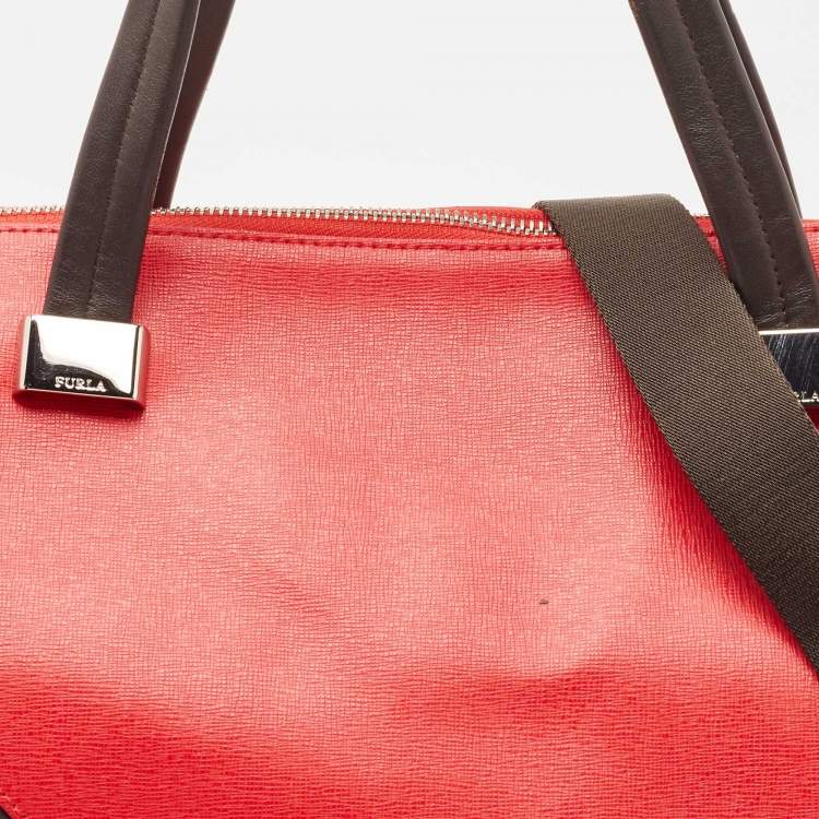 مملوكة مسبقًا Furla Red/Black Leather and Nylon Geometric Zip Tote