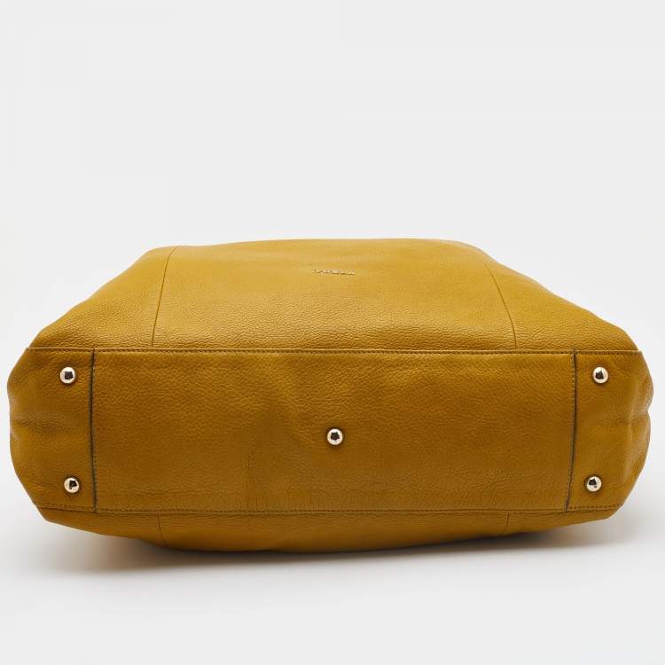 Pre Owned Furla Yellow Leather Elisabeth Hobo