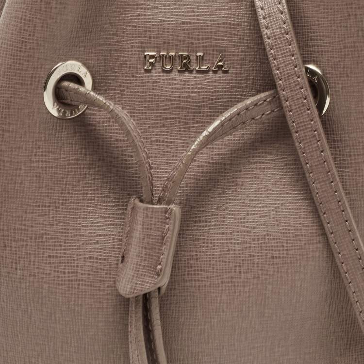 Pre Owned Furla Beige Leather Mini Stacy Drawstring Bucket Bag