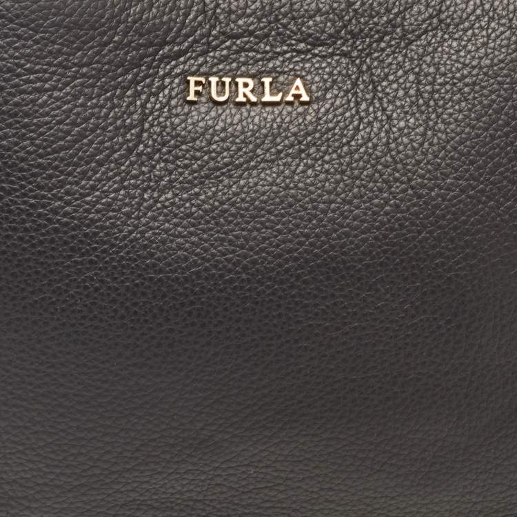 Pre Owned Furla Black Leather Zip Crossbody Bag