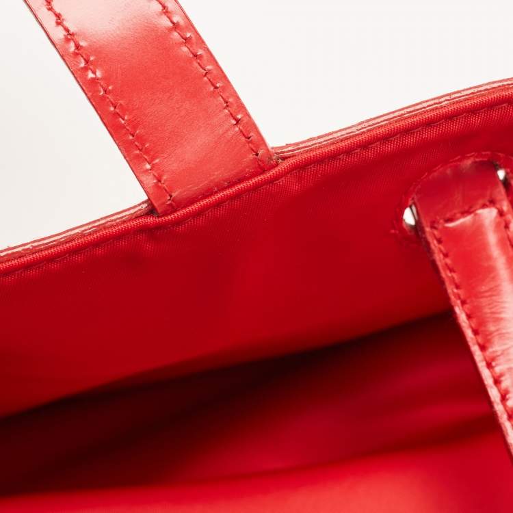 Pre Owned Furla Red Gloss Leather And Fabric Shoulder Bag