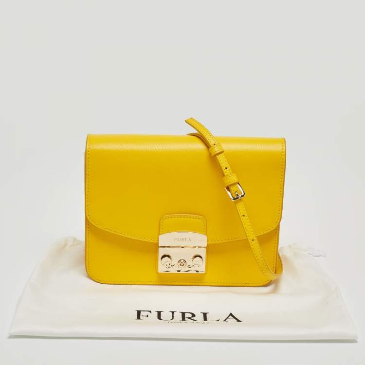 Pre Owned Furla Yellow Leather Metropolis Shoulder Bag