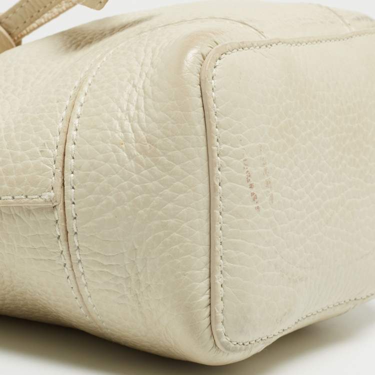 Pre Owned Furla White Pebbled Leather Mini Stacy Bucket Bag