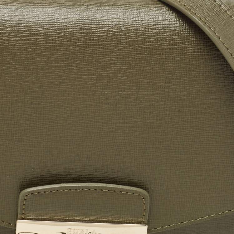 مملوكة مسبقًا Furla Olive Green Leather Small Metropolis Crossbody Bag