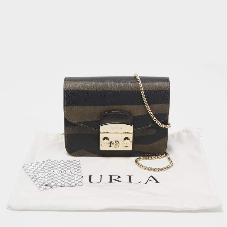 Pre Owned Furla Black/Olive Green Leather Mini Metropolis Crossbody Bag