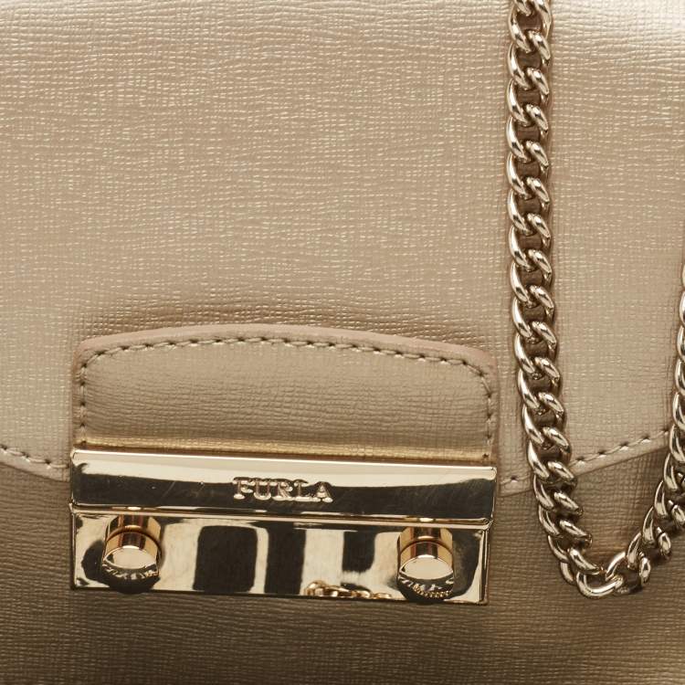 Pre Owned Furla Gold Leather Mini Metropolis Chain Crossbody Bag
