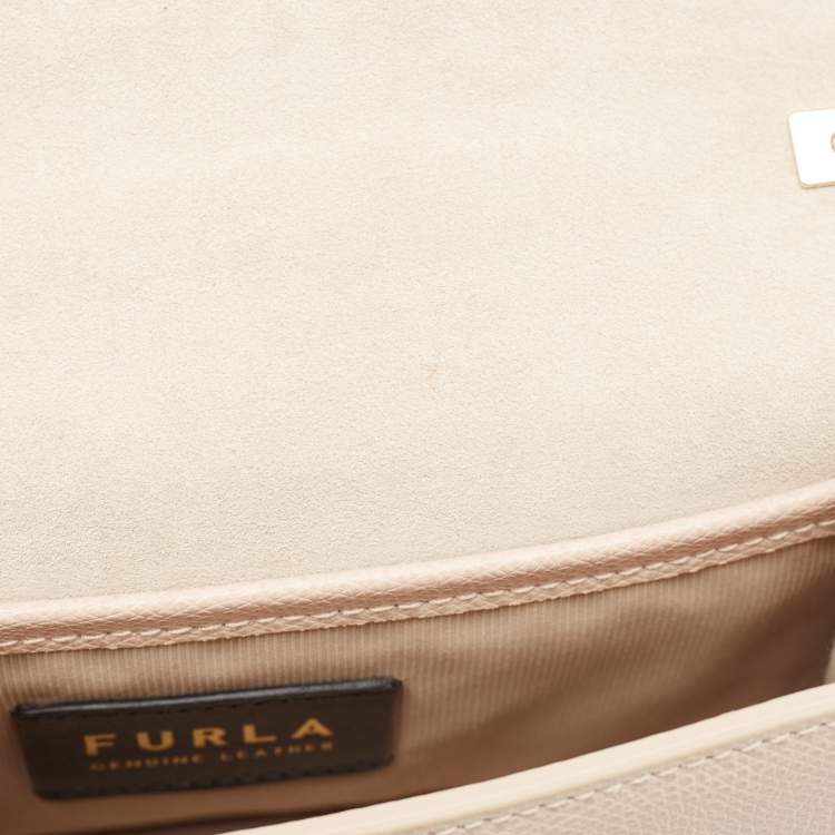 Pre Owned Furla Beige Leather Bakare Flip Lock Shoulder Bag