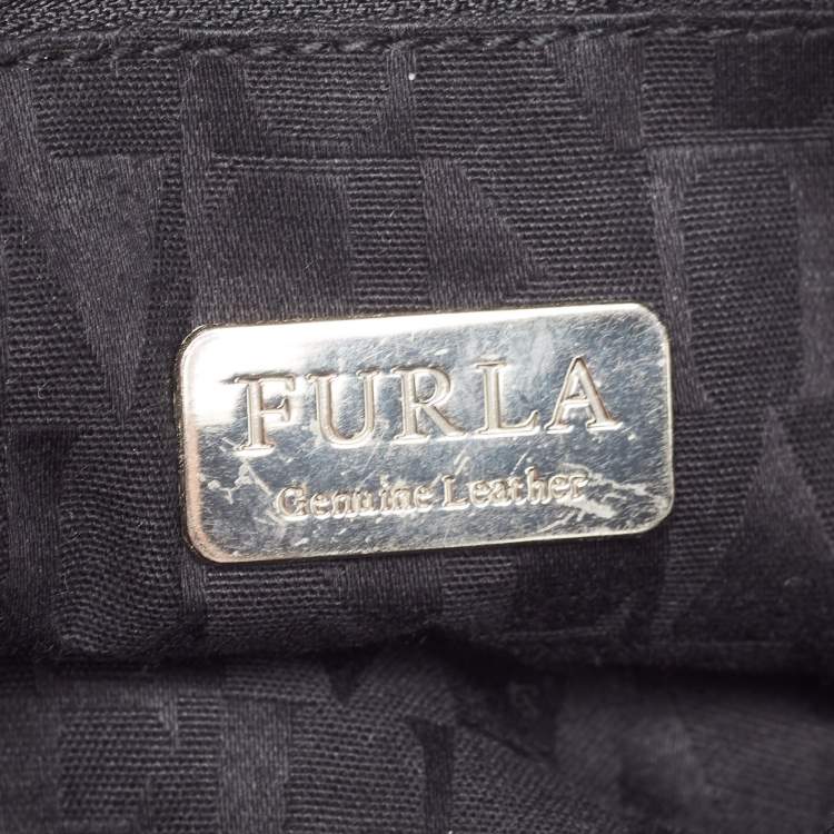 Pre Owned Furla Black Leather Ring Handle Baguette Bag