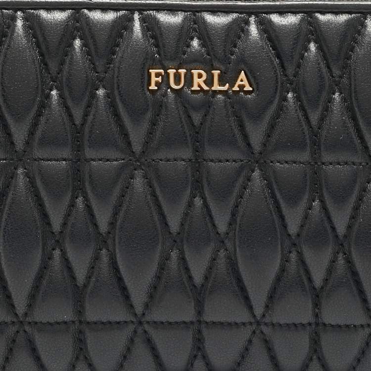 Pre Owned Furla Black Quilted Leather XL Cometa Zip Around Wallet 