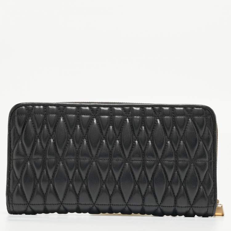 Pre Owned Furla Black Quilted Leather XL Cometa Zip Around Wallet 