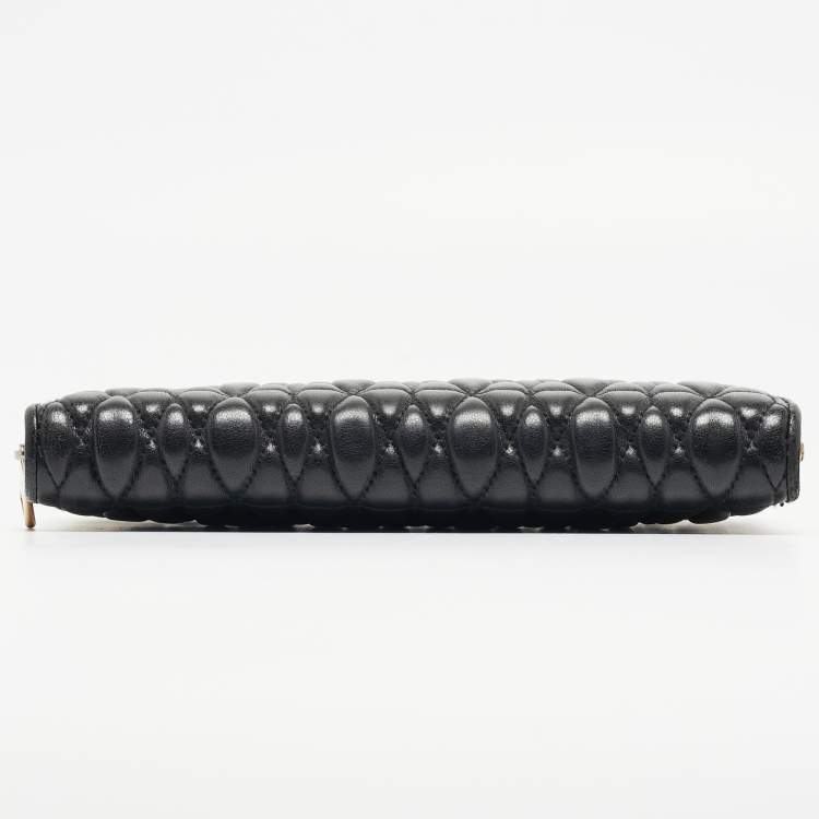 Pre Owned Furla Black Quilted Leather XL Cometa Zip Around Wallet 
