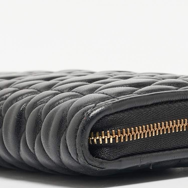 Pre Owned Furla Black Quilted Leather XL Cometa Zip Around Wallet 