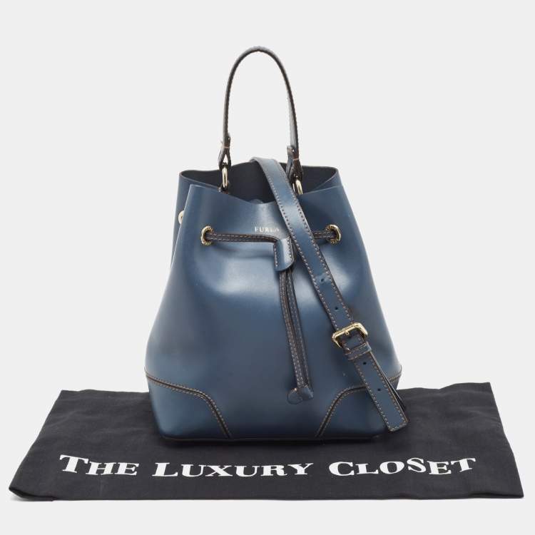 Pre Owned Furla Navy Blue Leather Stacy Drawstring Bucket Bag