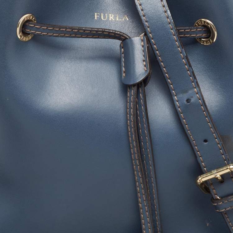 Pre Owned Furla Navy Blue Leather Stacy Drawstring Bucket Bag