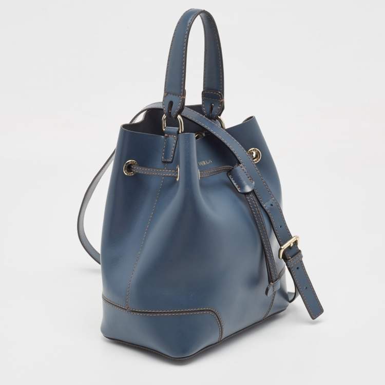 Pre Owned Furla Navy Blue Leather Stacy Drawstring Bucket Bag