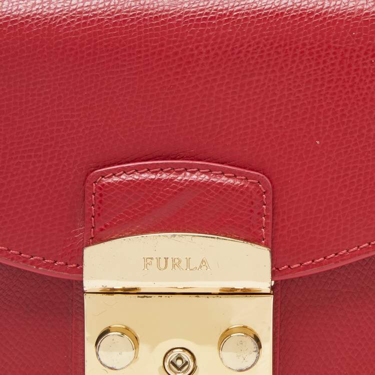 Pre Owned Furla Red Leather Mini Metropolis Crossbody Bag