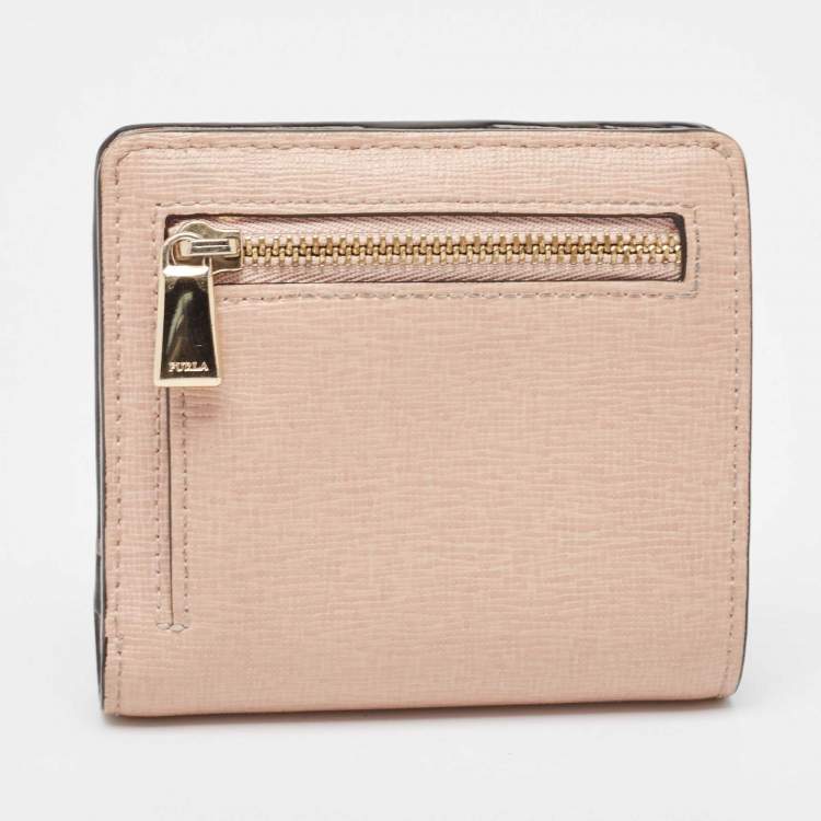 Pre Owned Furla Light Pink Leather Logo Bifold Wallet