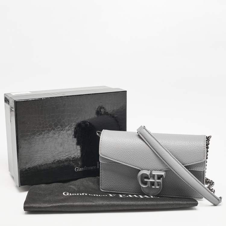 Pre Owned Gianfranco Ferre Grey Leather Logo Flap Shoulder Bag