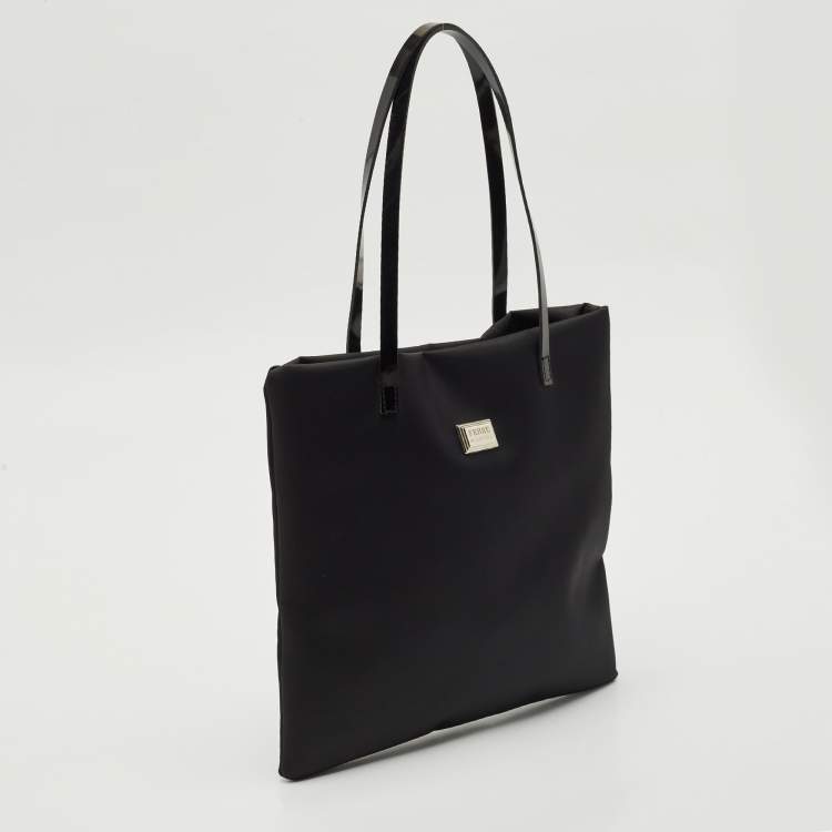 Pre Owned Gianfranco Ferre Black Nylon Flat Tote