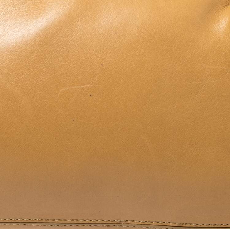 Pre Owned Gianfranco Ferre Beige Leather Bowler Bag