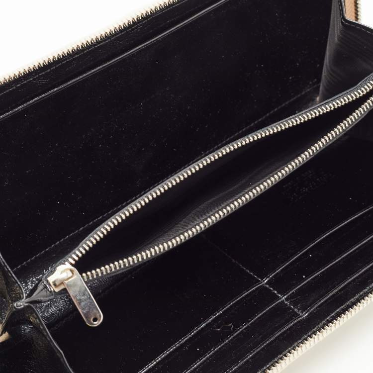 Pre Owned Gianfranco Ferre Beige Watersnake Leather Zip Around Oversized Wallet