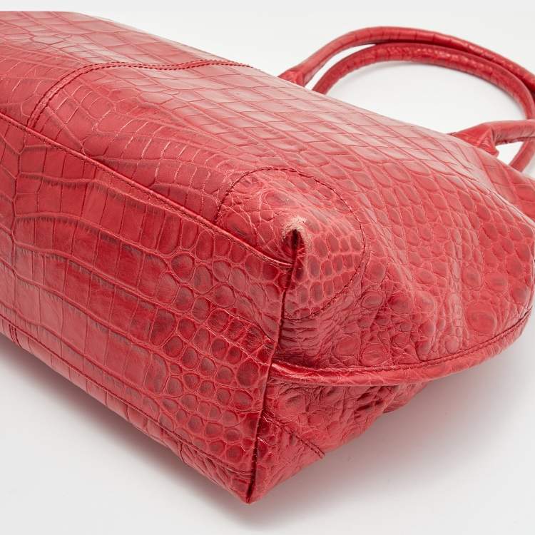 Pre Owned Gianfranco Ferre Red Croc Embossed Leather Tote