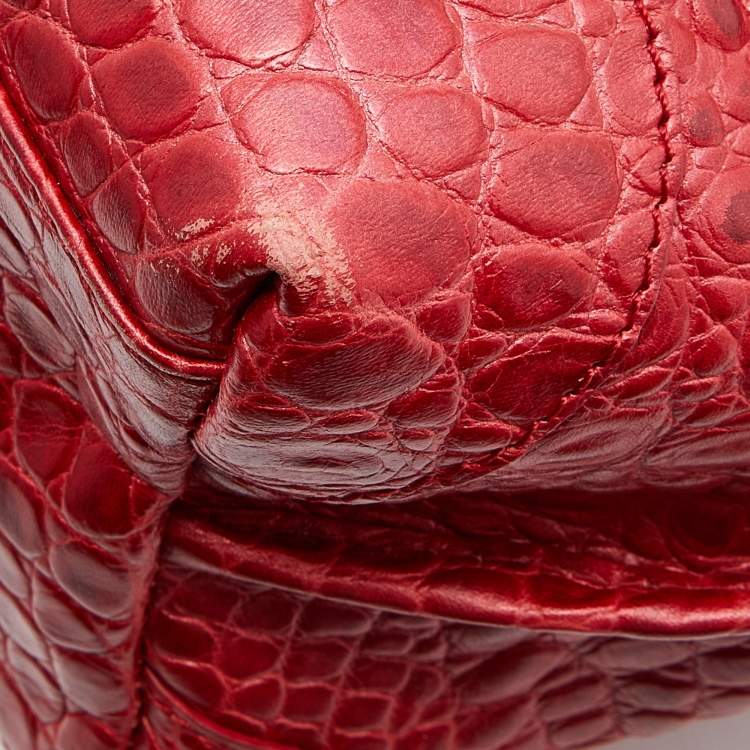 Pre Owned Gianfranco Ferre Red Croc Embossed Leather Tote