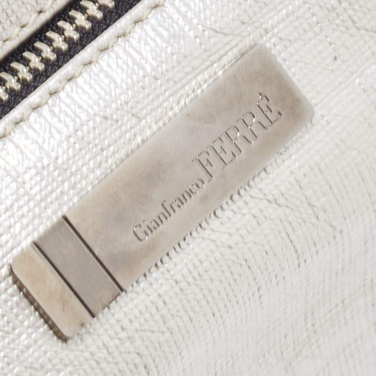 Pre Owned Gianfranco Ferre Silver Leather Oversized Pouch