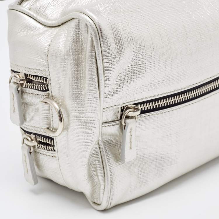 Pre Owned Gianfranco Ferre Silver Leather Oversized Pouch