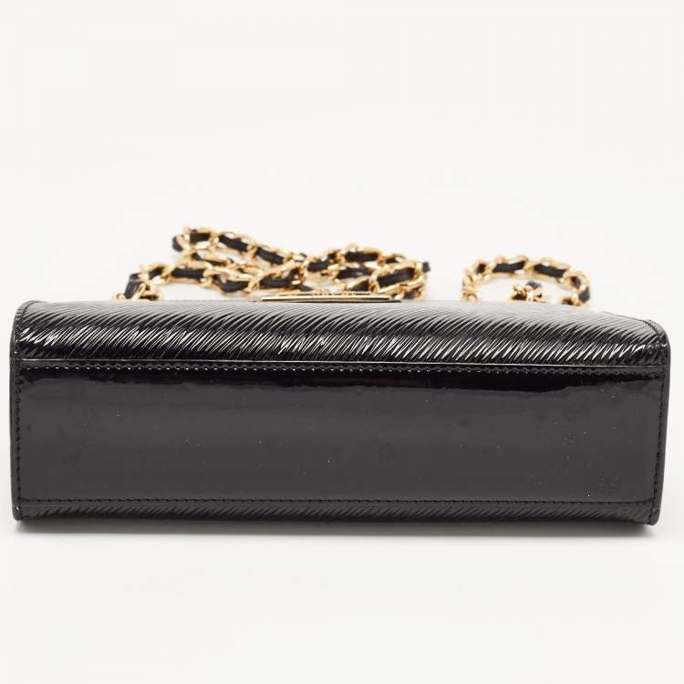 Pre Owned Gianfranco Ferre Black Patent Leather Chain Shoulder Bag