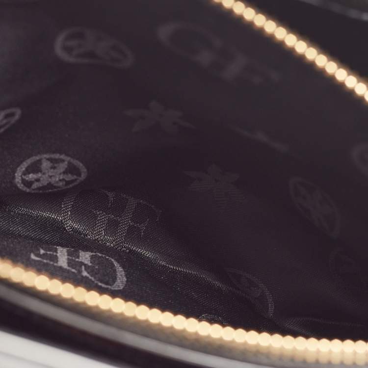 Pre Owned Gianfranco Ferre Black Patent Leather Chain Shoulder Bag