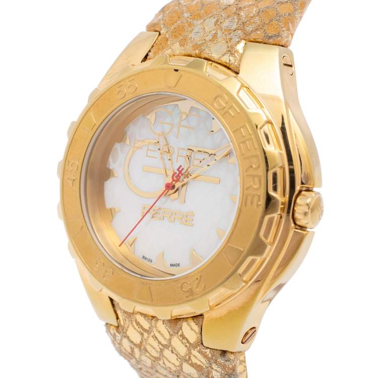 Pre Owned Gianfranco Ferre Mother of Pearl Gold Plated Stainless Steel Leather 9062J Women's Wristwatch 44 mm