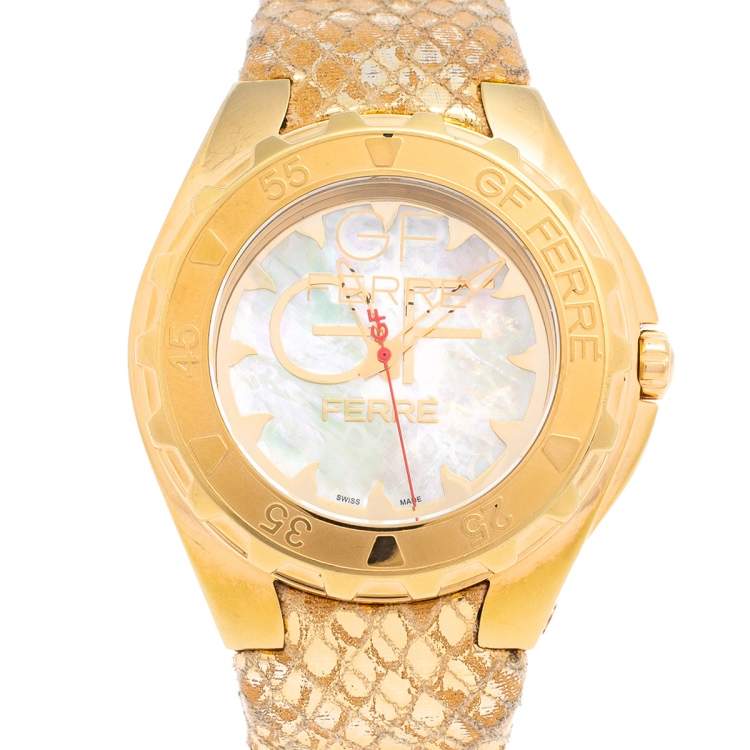Pre Owned Gianfranco Ferre Mother of Pearl Gold Plated Stainless Steel Leather 9062J Women's Wristwatch 44 mm