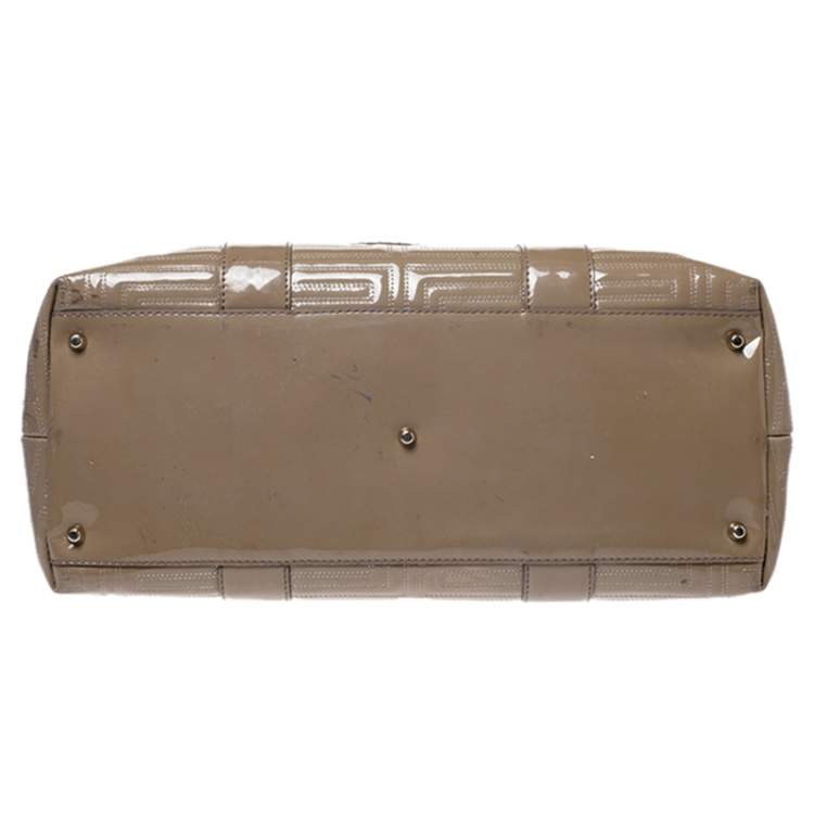 Pre Owned Gianni Versace Beige Patent Leather Snap Out Of It Tote 