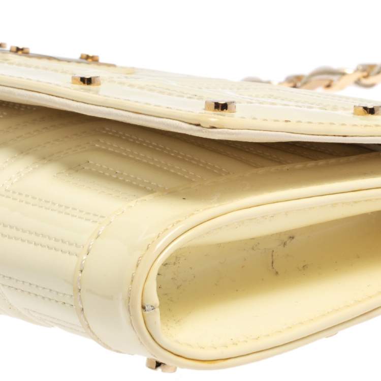 Pre Owned Gianni Versace White Quilted Patent Leather Flap Shoulder Bag