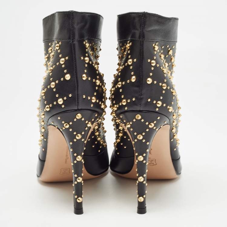 Pre Owned Gianvito Rossi Black Leather Studded Ankle Booties Size 40