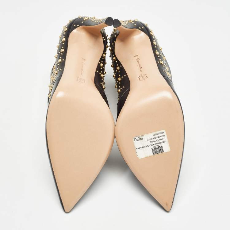 Pre Owned Gianvito Rossi Black Leather Studded Ankle Booties Size 40