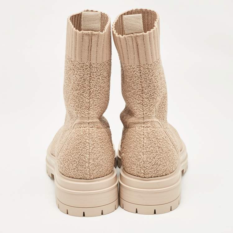 Pre Owned Gianvito Rossi Beige Boucle Fabric Torrance Ankle Boots Size 39.5