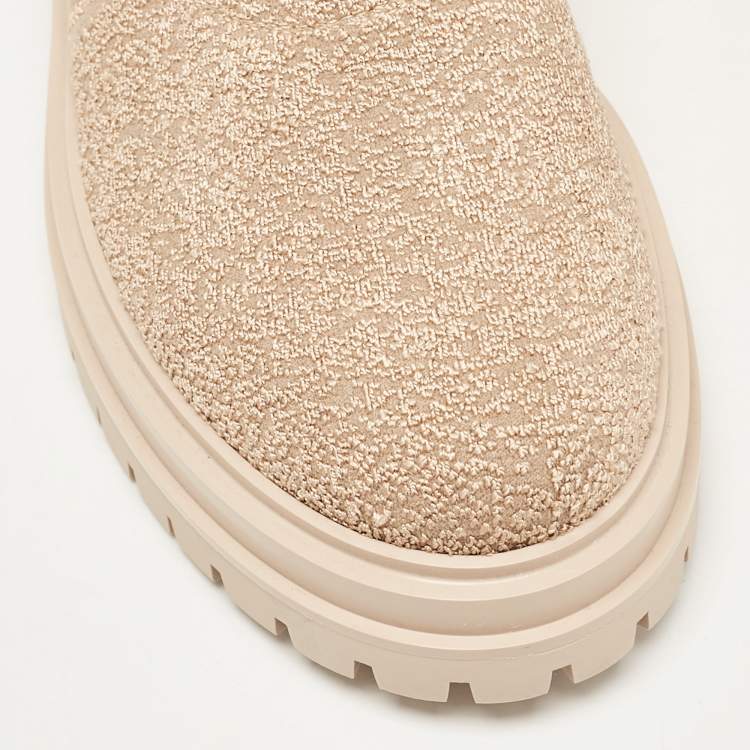 Pre Owned Gianvito Rossi Beige Boucle Fabric Torrance Ankle Boots Size 39.5