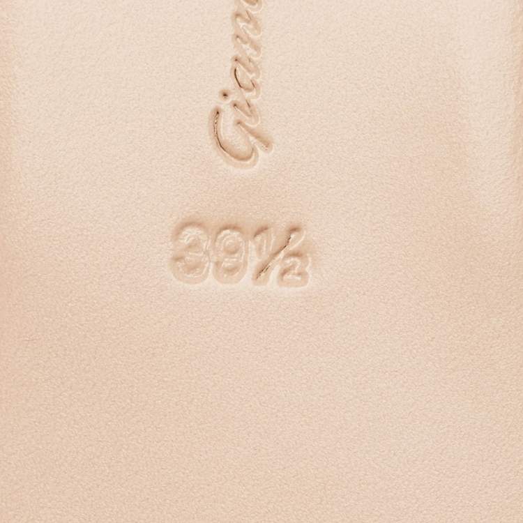 Pre Owned Gianvito Rossi White Leather and PVC Plexi Ballet Flats Size 39.5