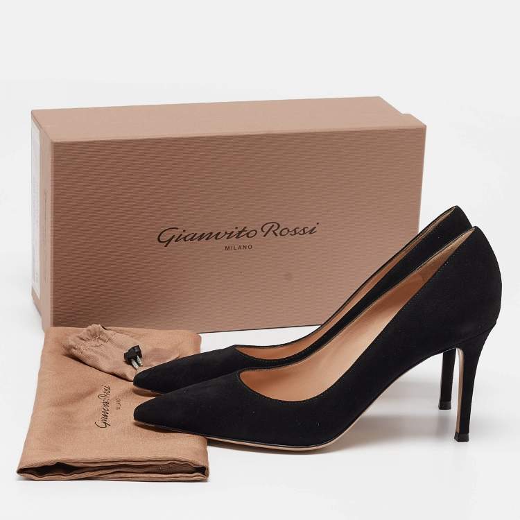 Pre Owned Gianvito Rossi Black Suede Gianvito Pumps Size 39
