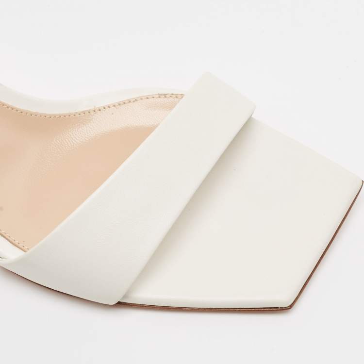 Pre Owned Gianvito Rossi White Leather Cosmic Sandals Size 39