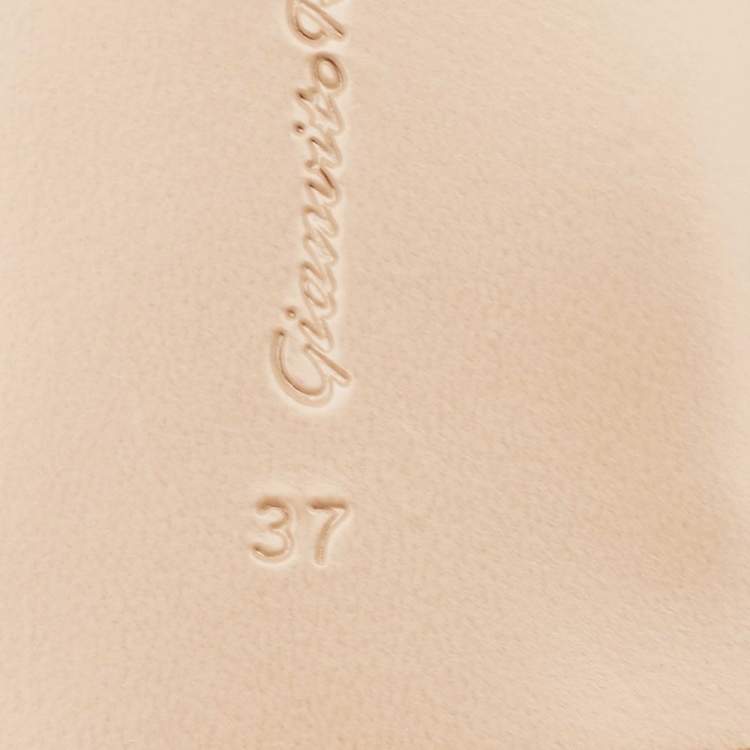 Pre Owned Gianvito Rossi Silver Leather Giza Flat Sandals Size 37