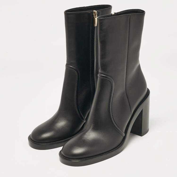 Pre Owned Gianvito Rossi Black Leather Ankle Length Boots Size 37.5