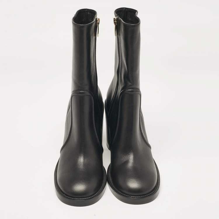 Pre Owned Gianvito Rossi Black Leather Ankle Length Boots Size 37.5