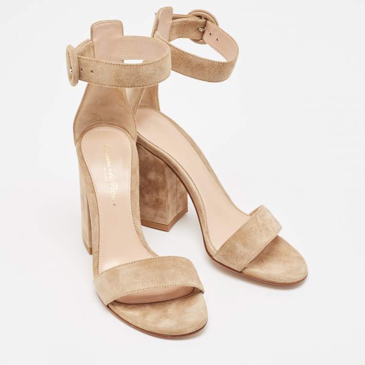 Pre Owned Gianvito Rossi Beige Suede Versilia Sandals Size 34