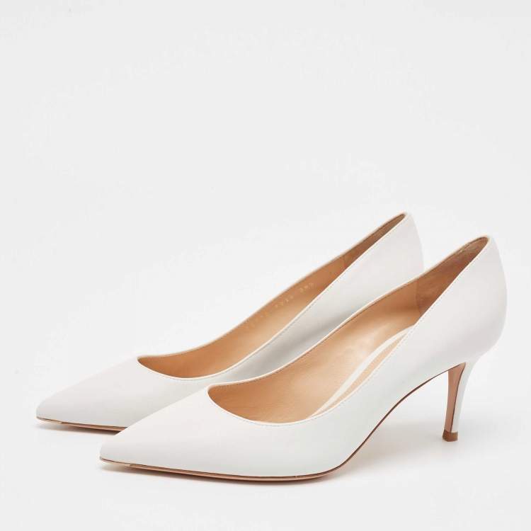 Pre Owned Gianvito Rossi White Leather Plexi Pointed Toe Pumps Size 38.5