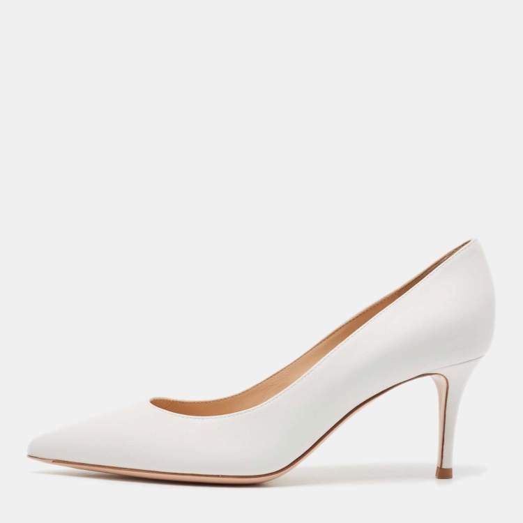 Pre Owned Gianvito Rossi White Leather Plexi Pointed Toe Pumps Size 38.5