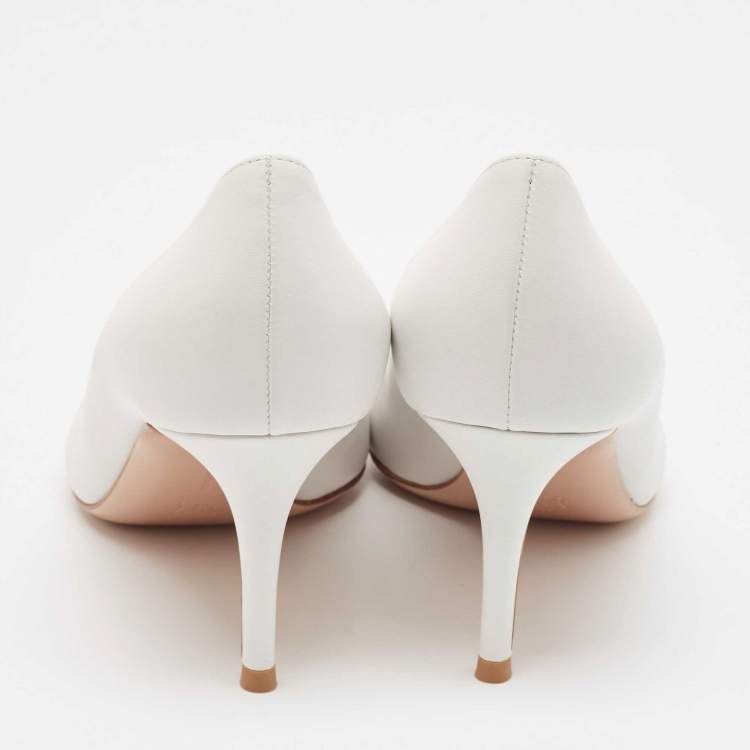 Pre Owned Gianvito Rossi White Leather Plexi Pointed Toe Pumps Size 38.5